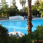 Studio Standing Vue 2 Pers. 5 Min.cannes Apartment
