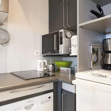 Apartment Studio Standing Vue 2 Pers. 5 Min.cannes *