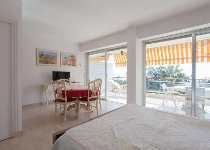 Apartment Studio Standing Vue 2 Pers. 5 Min.cannes Vallauris